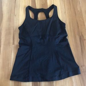 Lululemon tank with built in bra